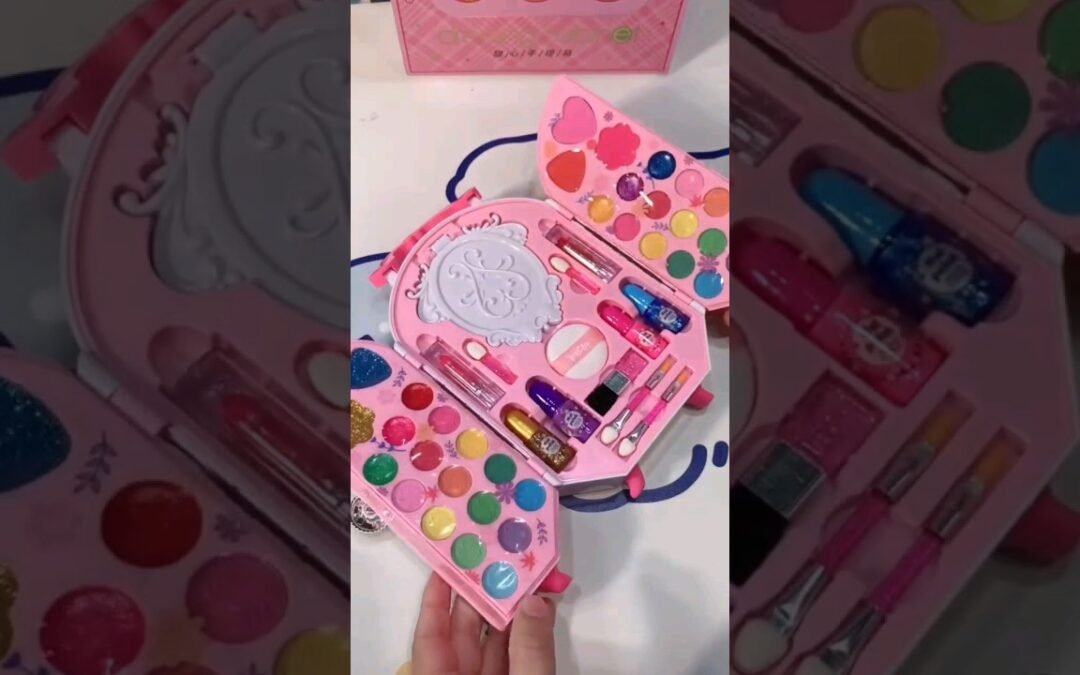 baby makeup kit 😍 #shorts #makeupkit #toy #barbie