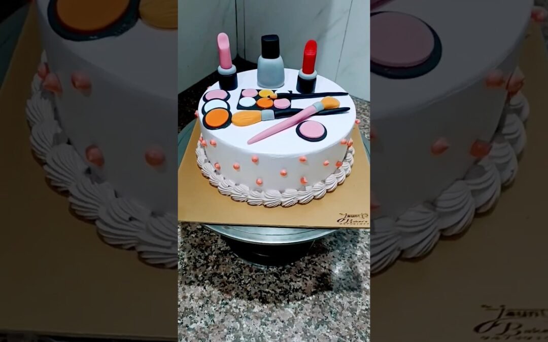 Makeup Theme Cake #cake #makeup #shorts #trending #youtubeshorts