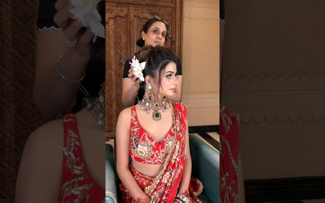 Retro Inspired Stunning Look by Parul Garg 💚❤️