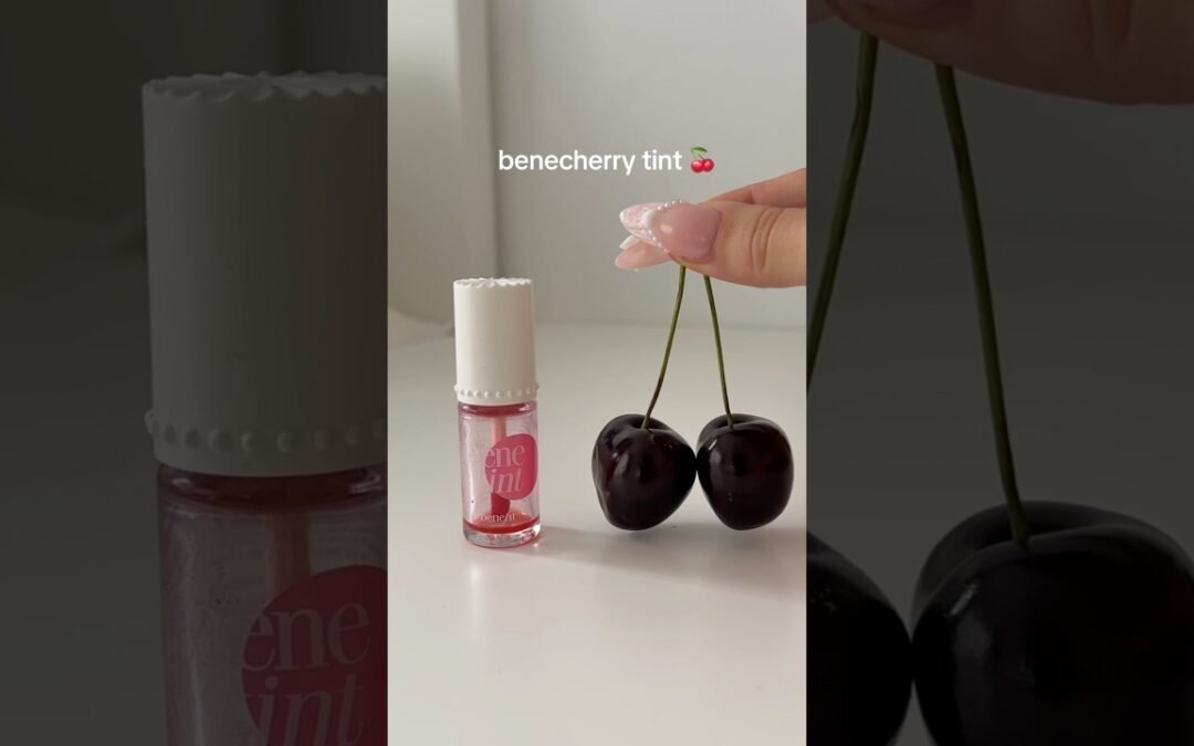 Using CHERRY as MAKEUP?! 👀🍒💋 #cherrymakeup #diy