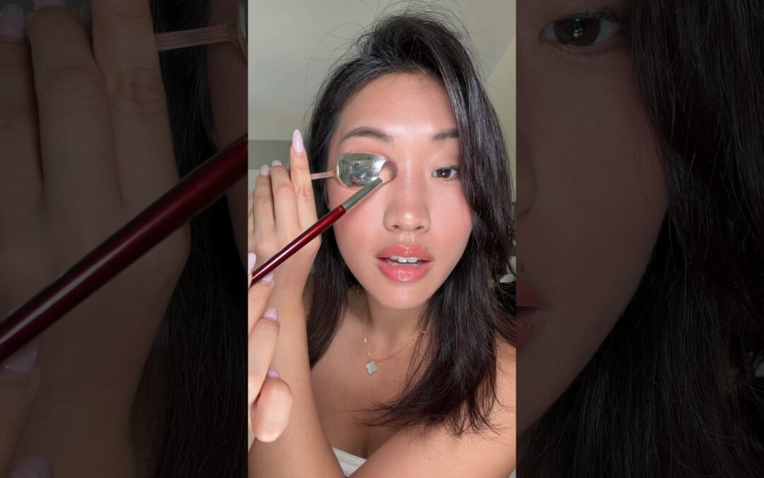 Attempting a CUT CREASE on my Asian eyes?!!👀✨ #makeup #makeuphacks #beauty #beautyhacks #korean
