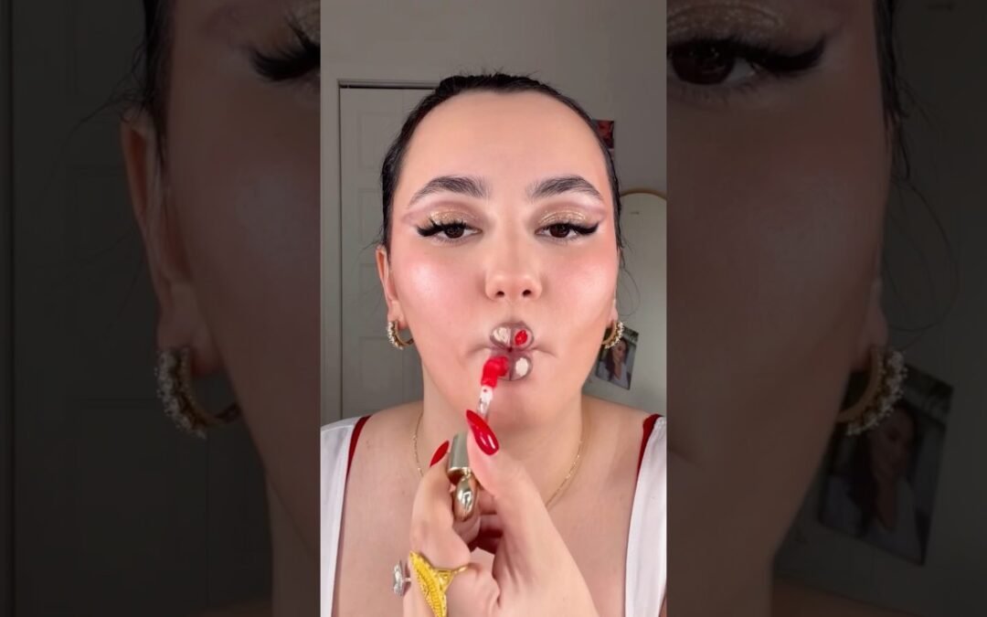 Viral Makeup Hack✨🫶🏻#shorts #trendingshorts #viralshort #viral #korean #makeup #hack