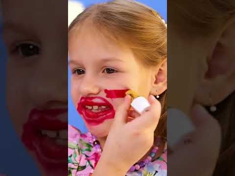 EDIBLE MAKEUP FOR KIDS 💄💋 || #SHORTS